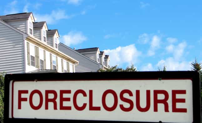 foreclosure-sign-for-riverside-home-ca_orig